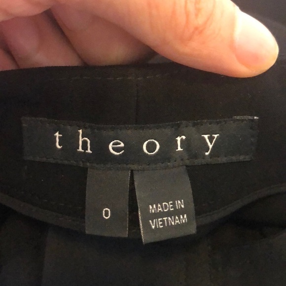 Theory Gavran Crop Pants - Picture 7 of 8